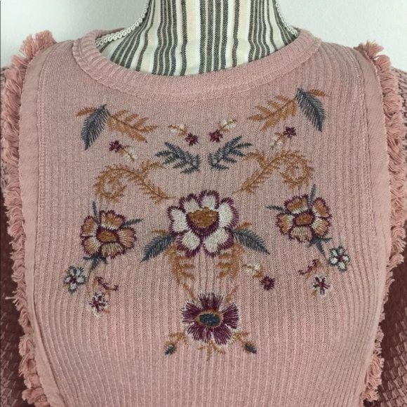 New Knox Rose pink embroidered sweater Small - Picture 4 of 7